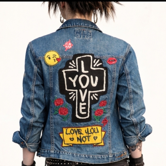Hippie Boho Punk Rock Back Patches/Embroidered Blue Denim Jean Jacket Sz M - Picture 11 of 11